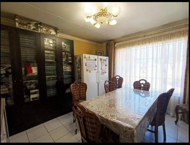 3 BEDROOM HOUSE FOR SALE IN WINCHESTER HILLS